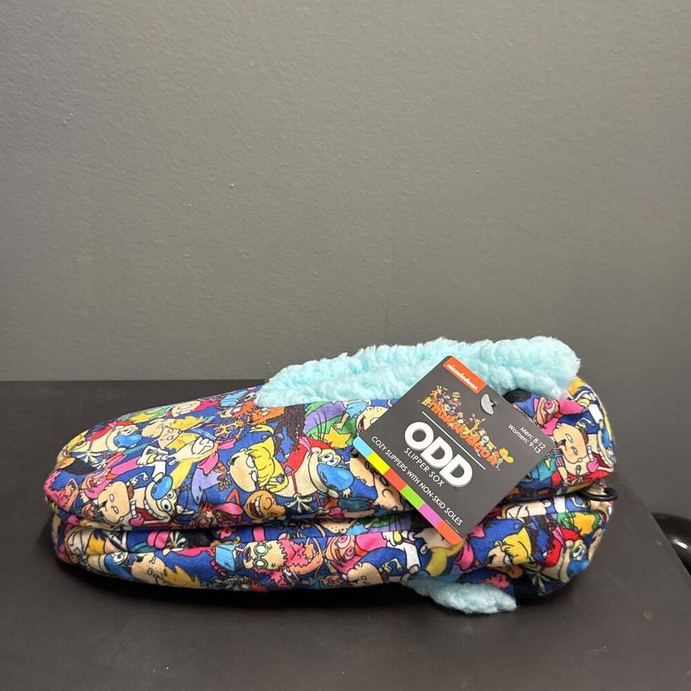 Rugrats 90’s Nickelodeon Fuzzy women/men slippers Sox  size women 9-13  men 8-12